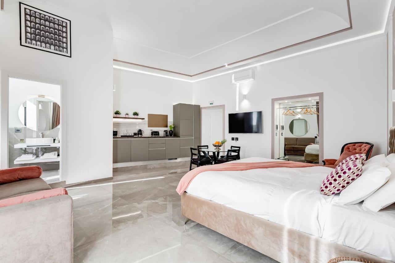 Unoseitre - Luxury Apartment & Suite Рим Экстерьер фото