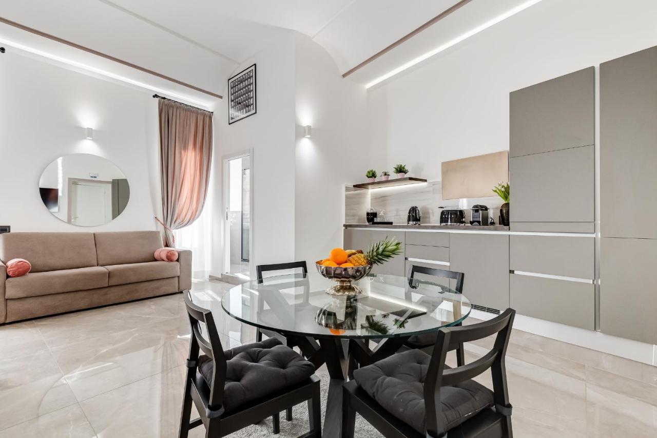 Unoseitre - Luxury Apartment & Suite Рим Экстерьер фото
