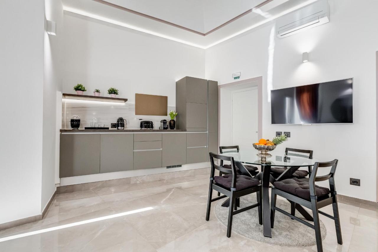 Unoseitre - Luxury Apartment & Suite Рим Экстерьер фото